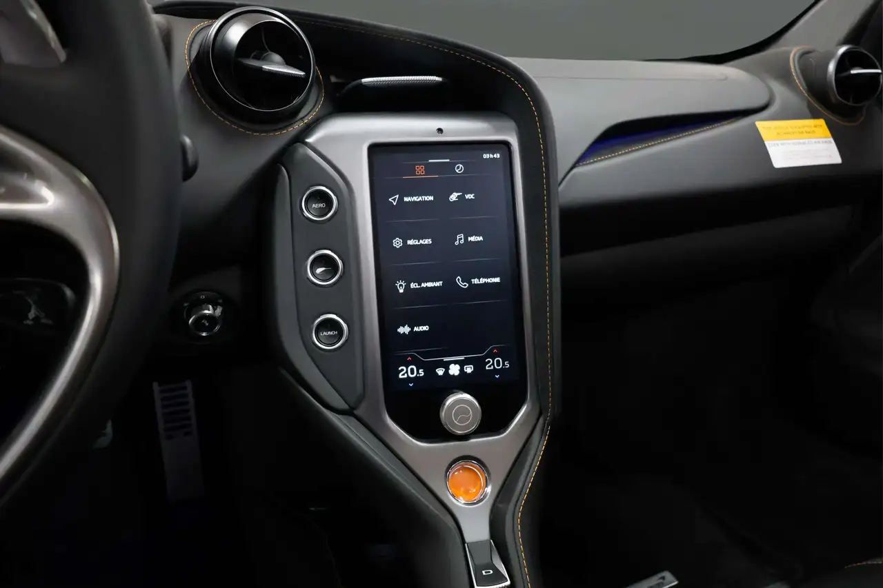 McLaren 750S снимка McLaren 750S