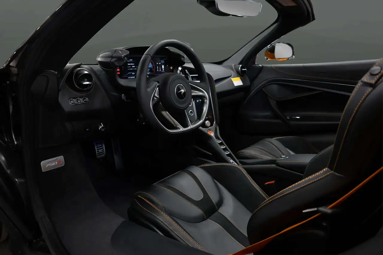 McLaren 750S снимка McLaren 750S