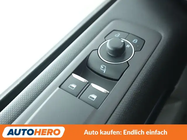 Ford Tourneo Custom view 27