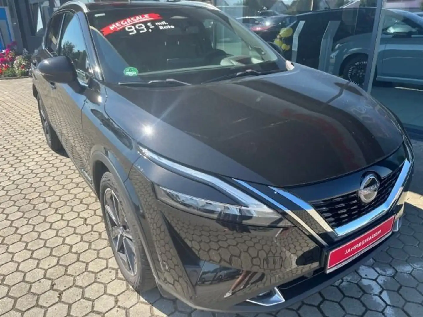 Nissan Qashqai Tekna e-Power 155PS Glasdach Schwarz - 2