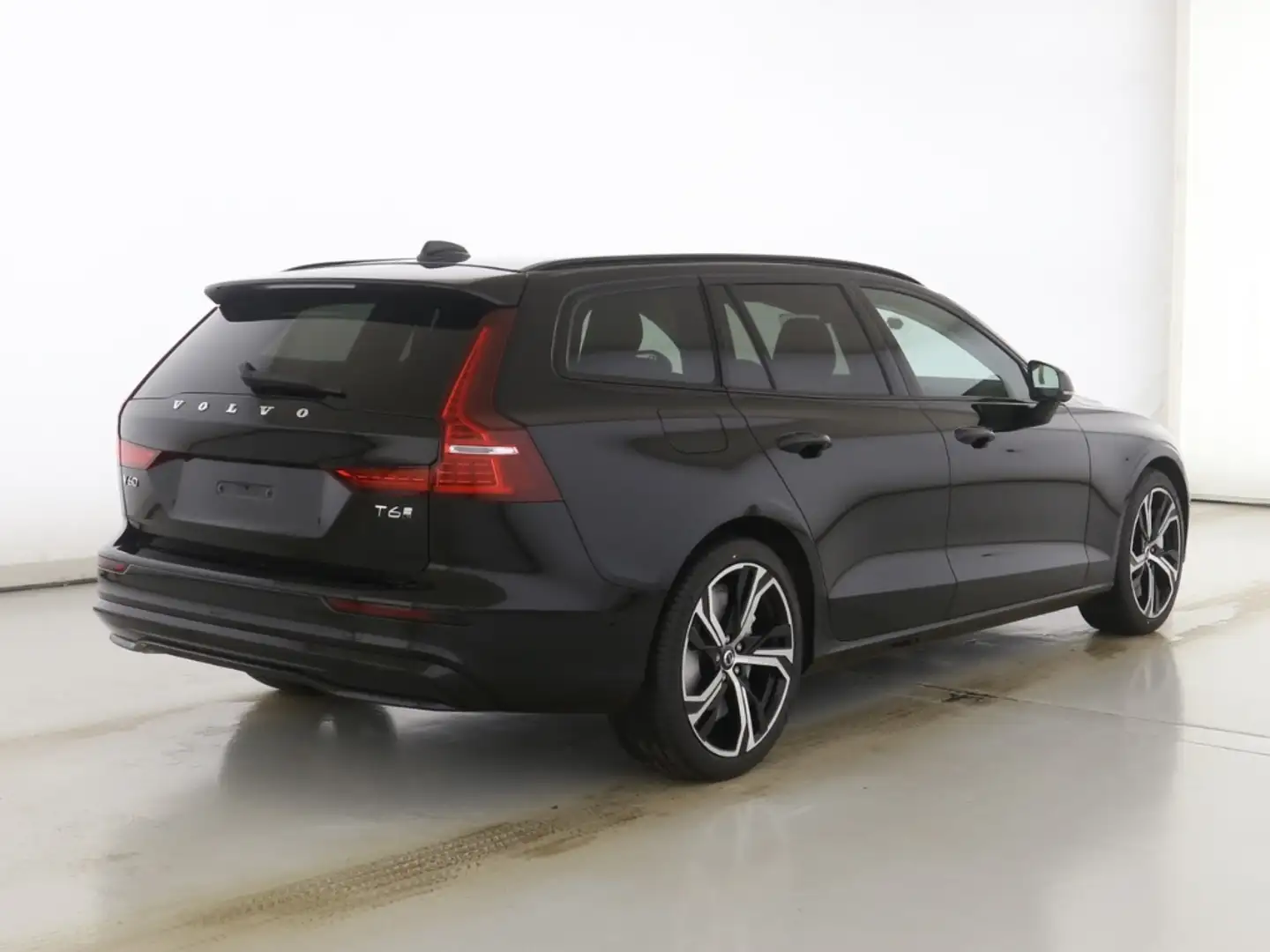 Volvo V60 Kombi Plus Dark Recharge Plug-In Hybrid AWD StandH Schwarz - 2