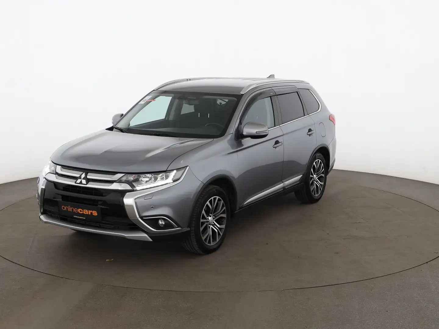 Mitsubishi Outlander 2.2 DI-D 4x4 Aut AHK NAVI SITZHZG R-CAM Grau - 2