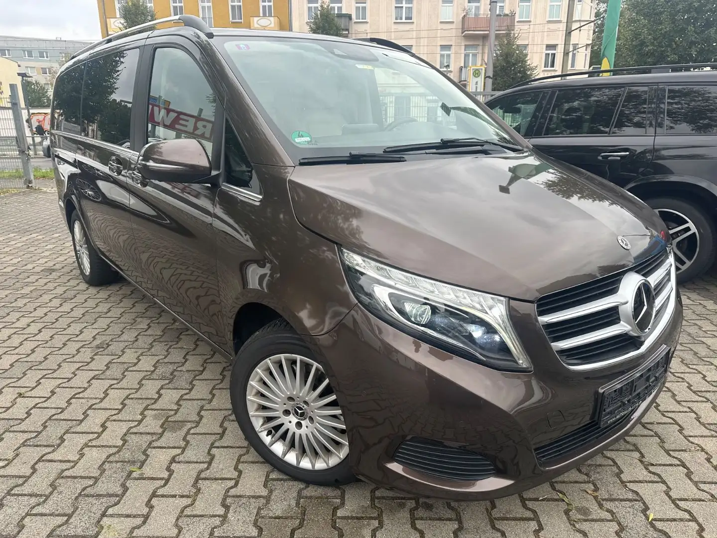 Mercedes-Benz V 250 AVANTGARDE LANG / DISTRONIC / 360°CAM Brun - 1