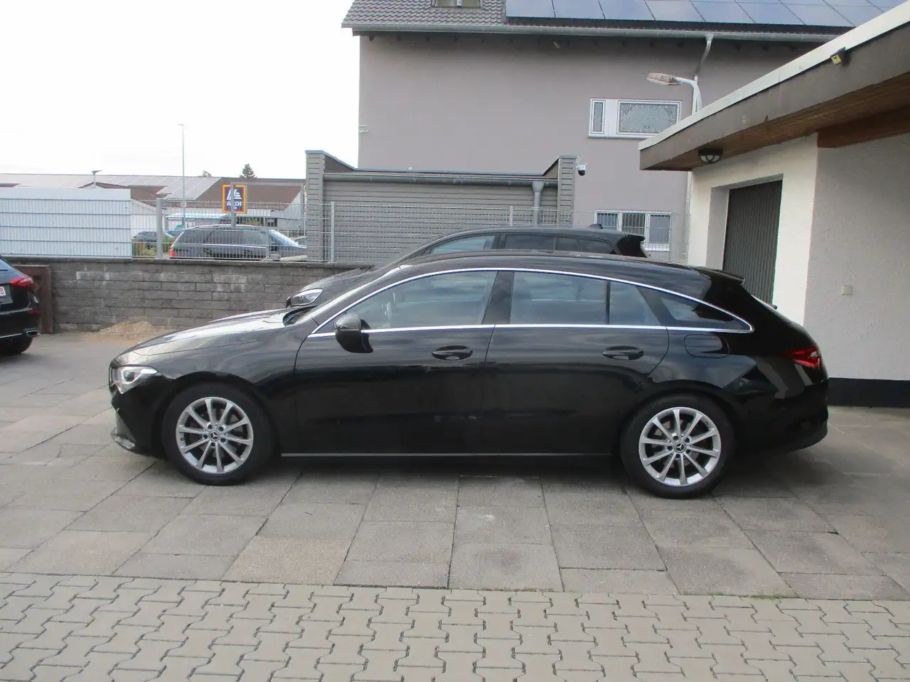 Mercedes-Benz CLA 200