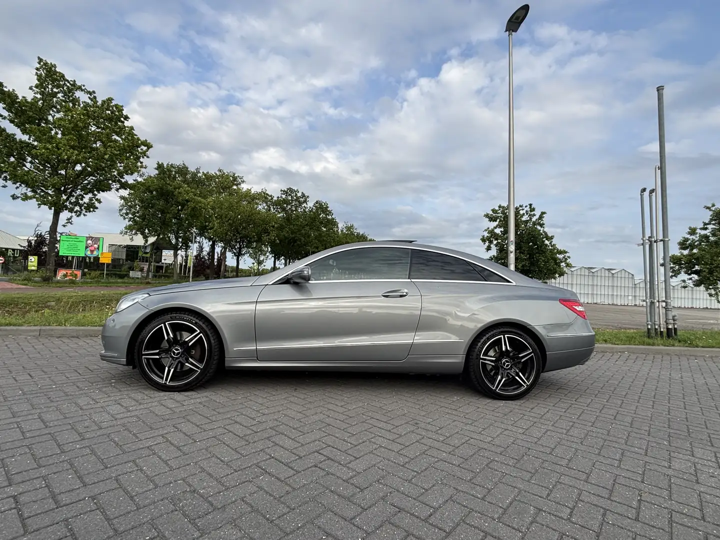 Mercedes-Benz E 350 Mercedes E350 Elegance - Mercedes onderhouden Grijs - 1