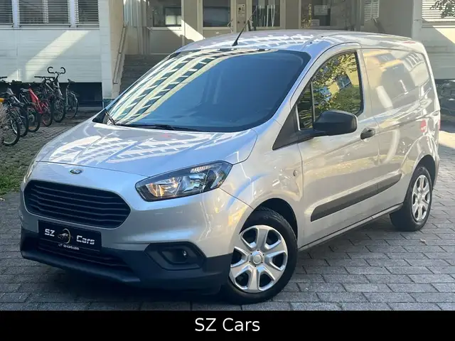 Ford Transit Courier 