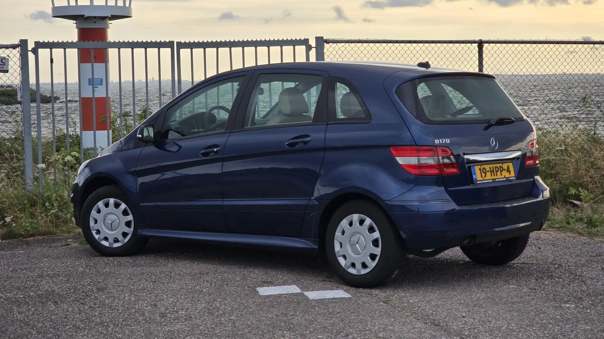 Mercedes-Benz 170 Bleu - 2