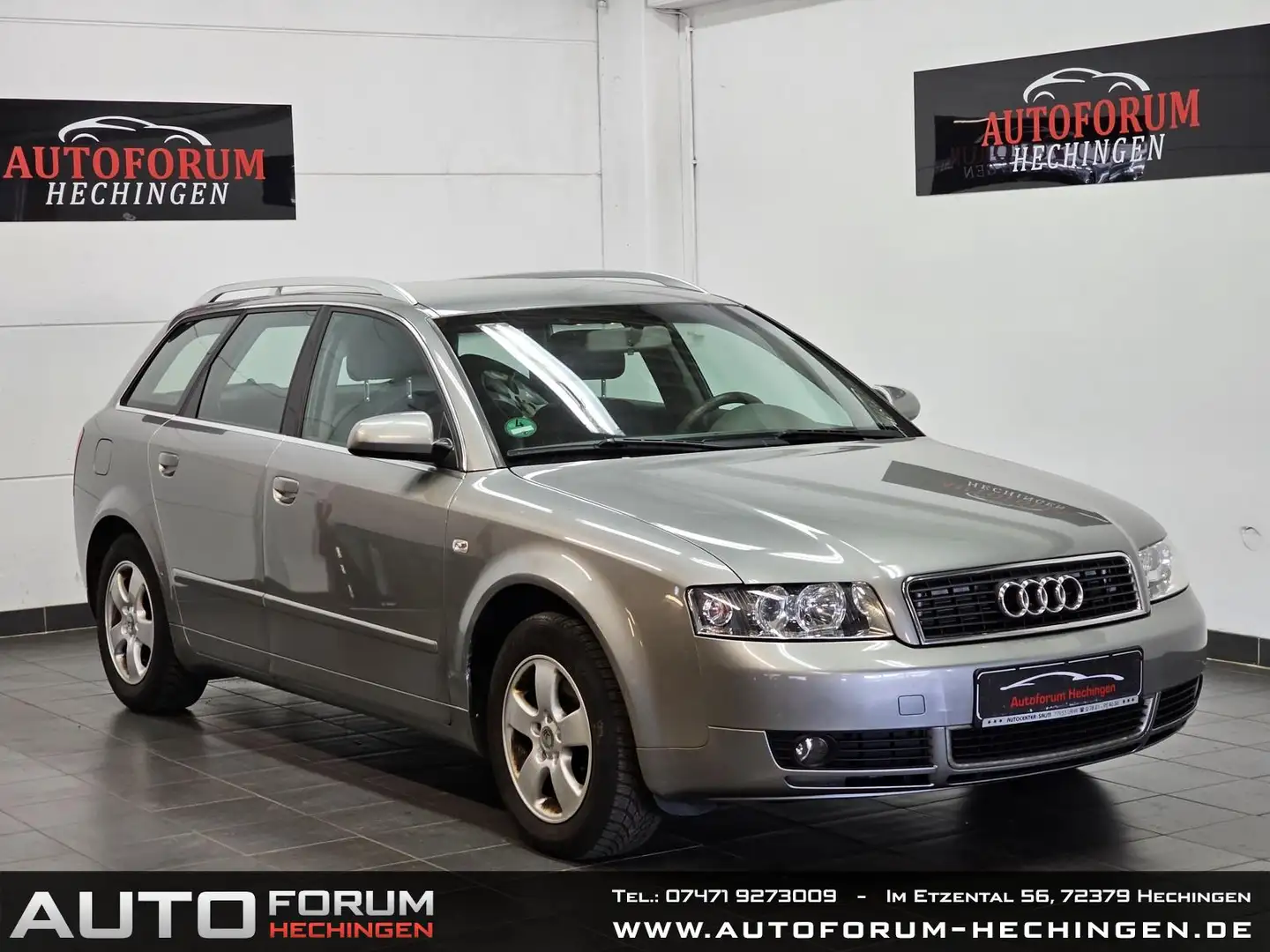 Audi A4 Avant 2.0 Automatik Grijs - 1