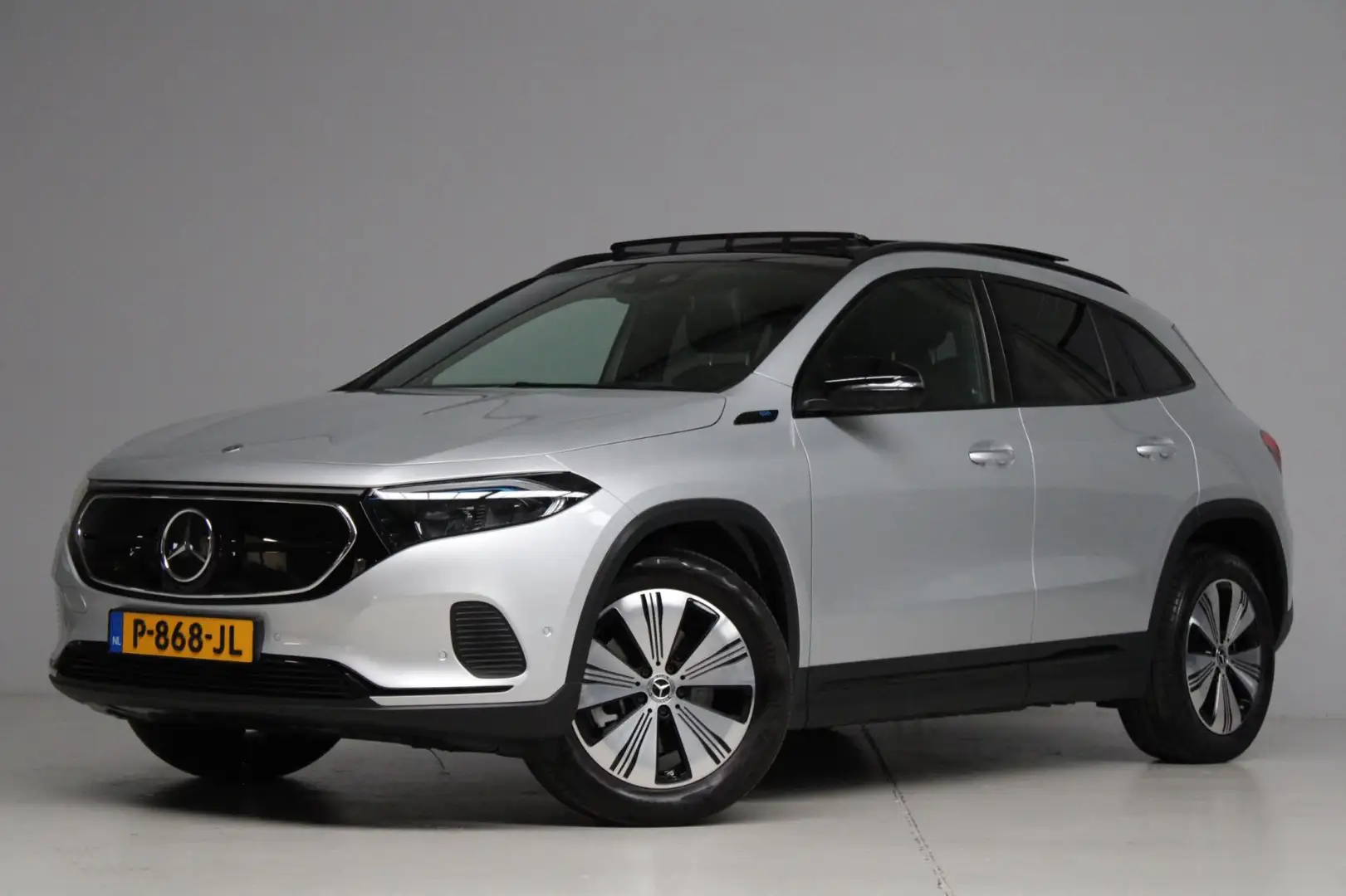 Mercedes-Benz EQA 250 | panoramadak | burmester | 360 camera | elek. tre Gris - 1