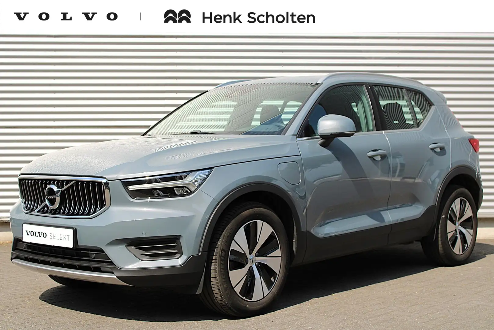 Volvo XC40 T4 Automaat Recharge Inscription Expression | Stoe Grau - 1