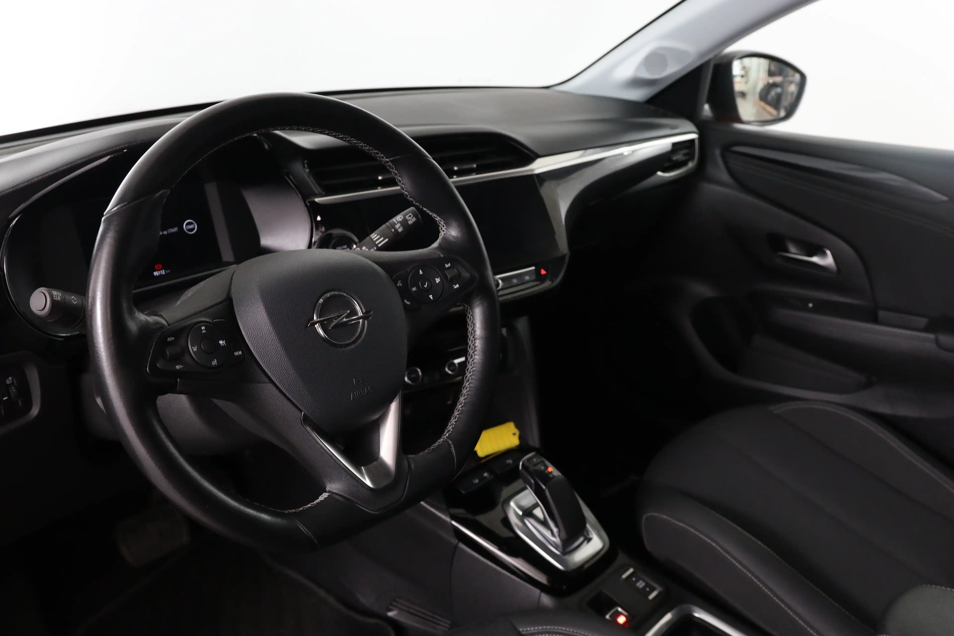 Opel Corsa-e Elegance 50 kWh | Adaptive Cruise | Keyless | Clim — photo 6