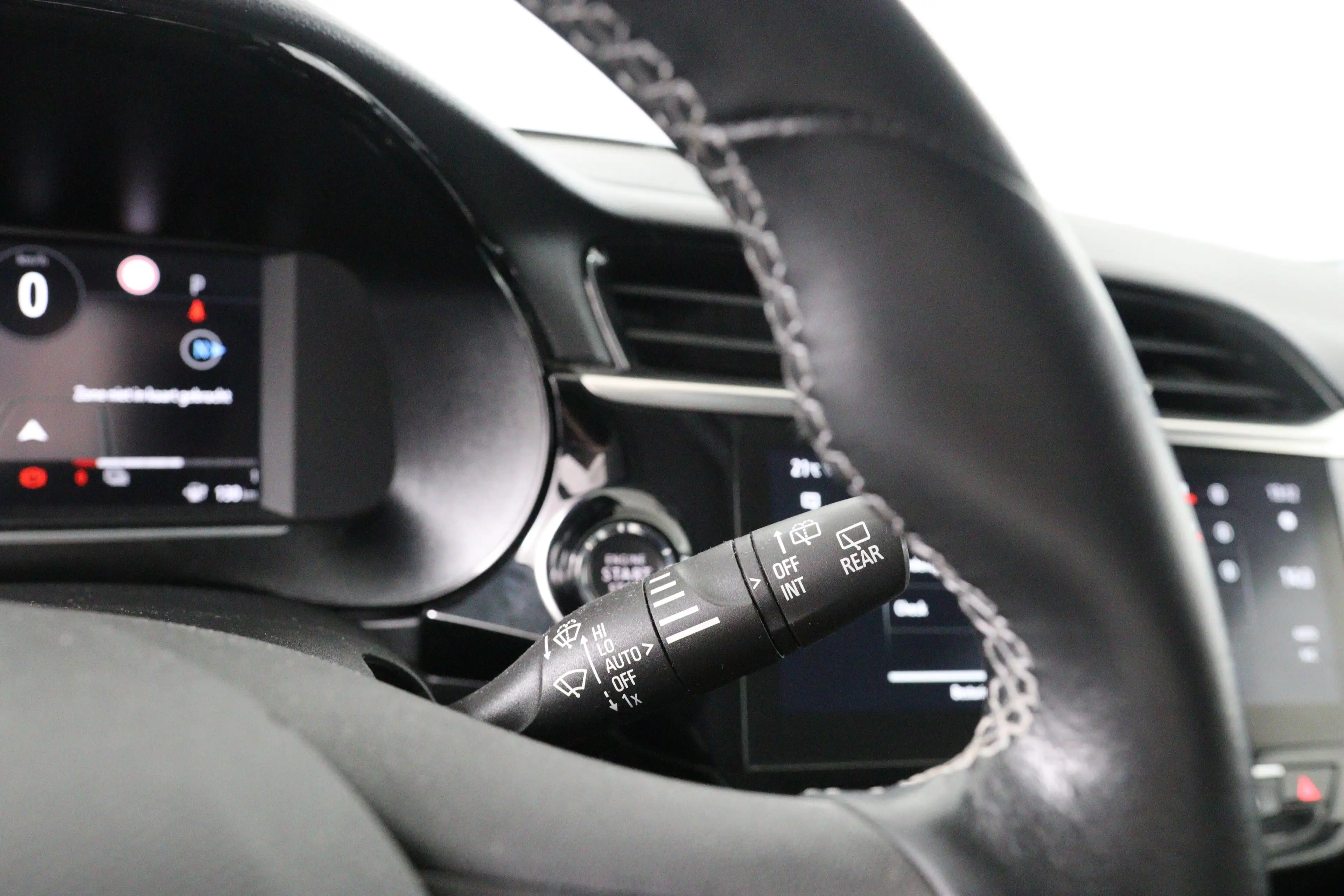 Opel Corsa-e Elegance 50 kWh | Adaptive Cruise | Keyless | Clim — photo 32