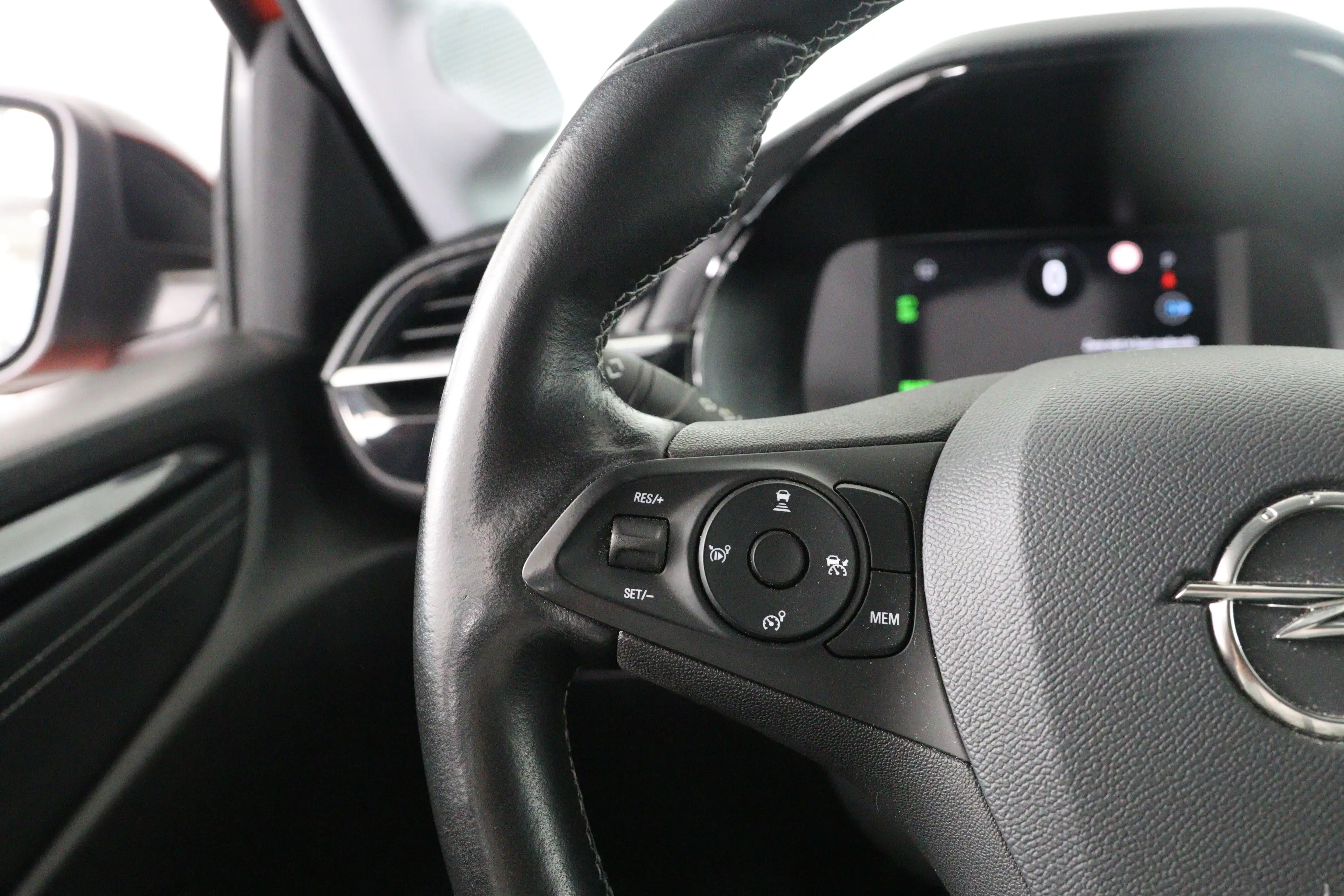Opel Corsa-e Elegance 50 kWh | Adaptive Cruise | Keyless | Clim — photo 29