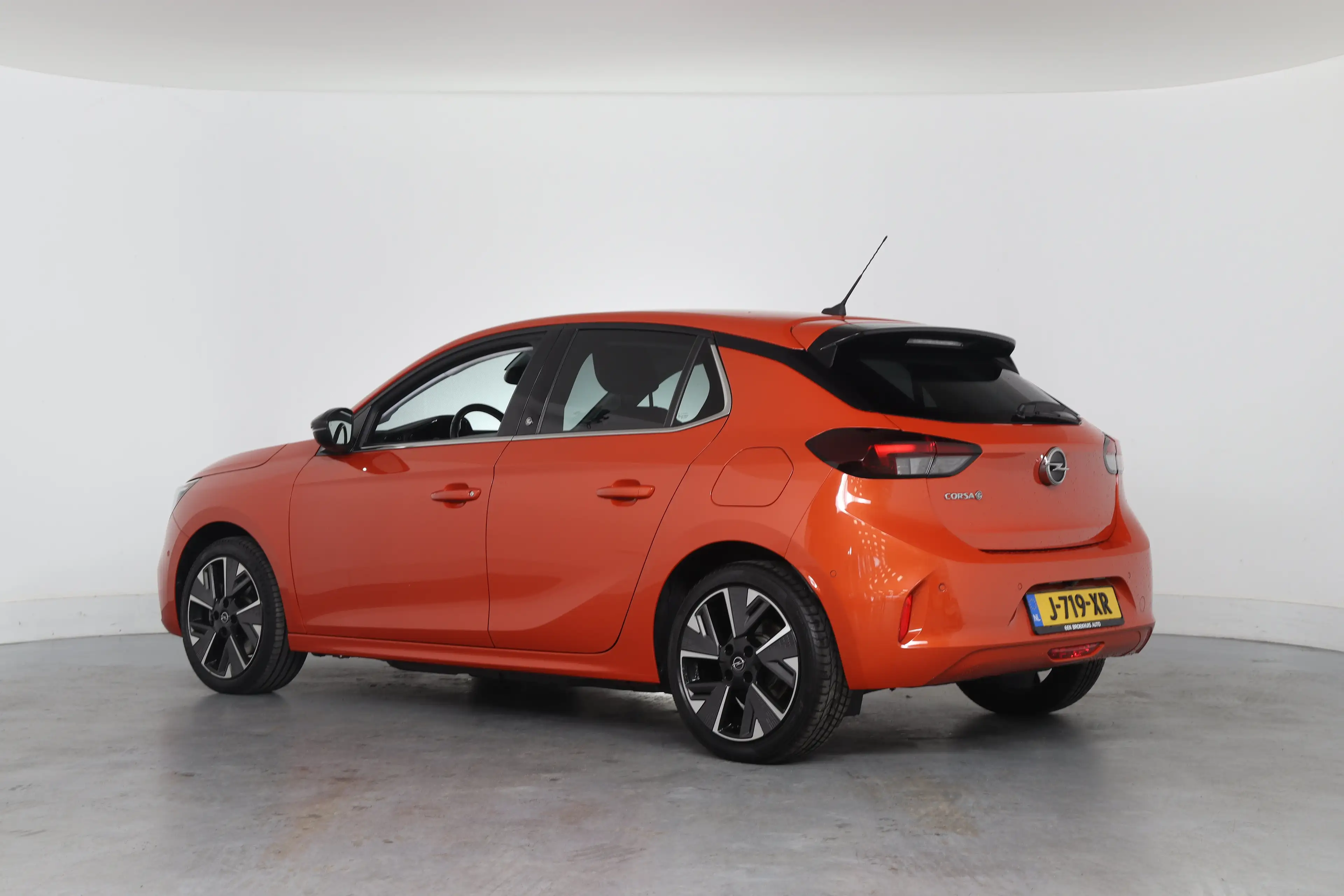 Opel Corsa-e Elegance 50 kWh | Adaptive Cruise | Keyless | Clim — photo 4