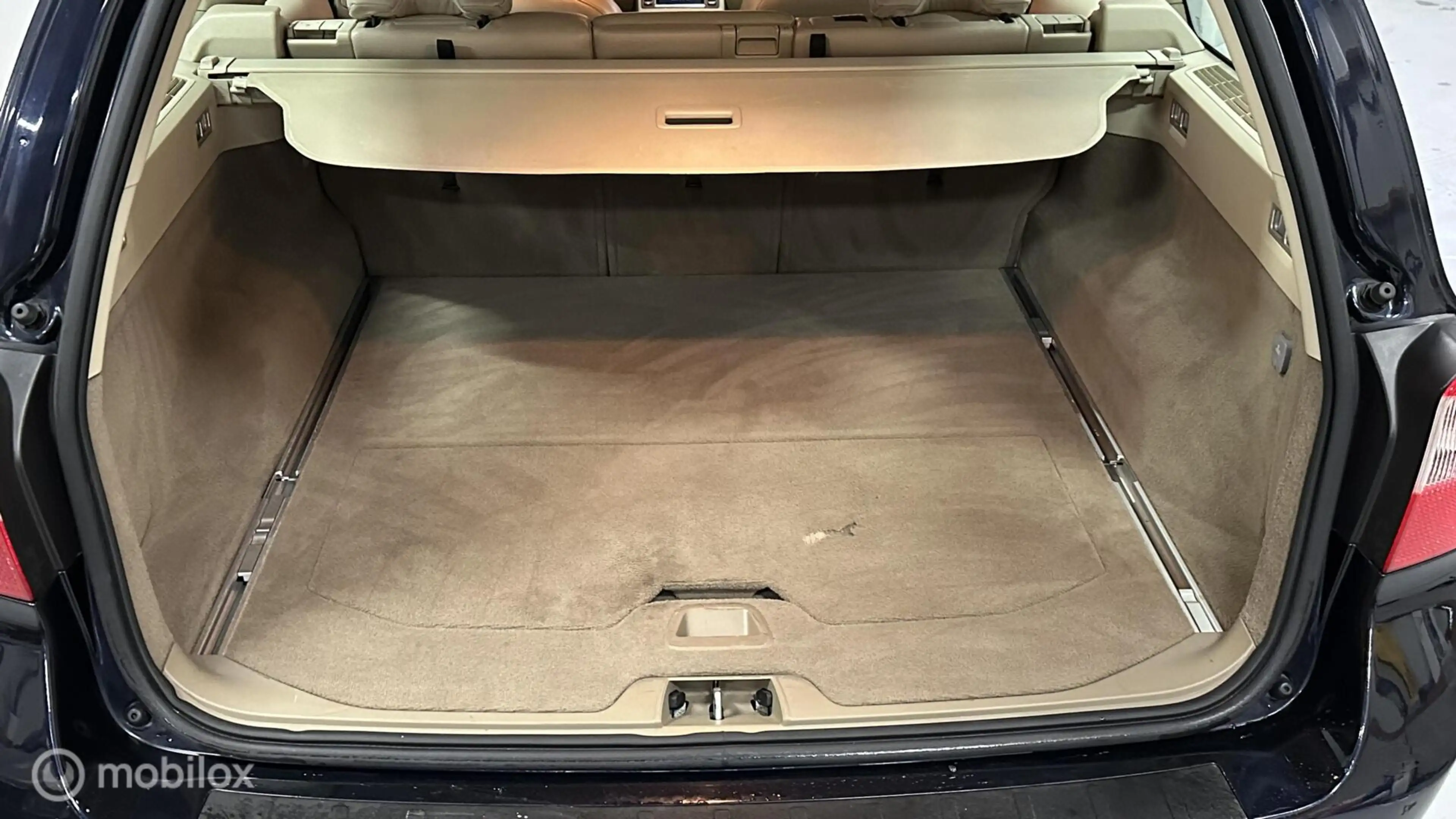 Volvo V70 3.0 T6 AWD Momentum NL AUTO / LEER — photo 7