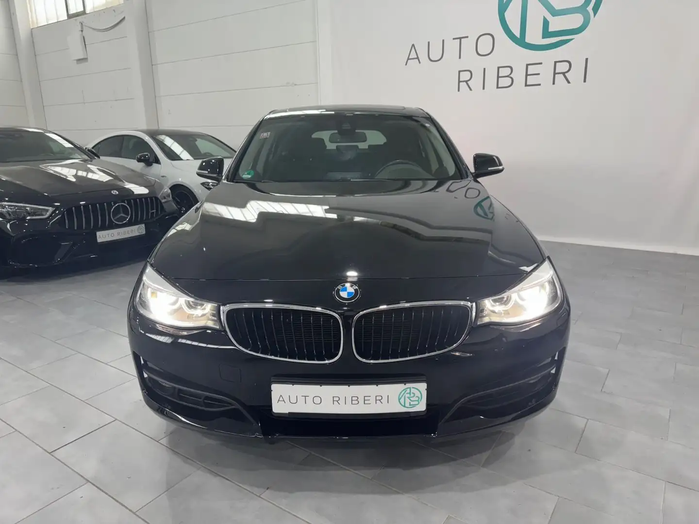 BMW 325 d Gran Turismo *Panorma* *HUD*  *dt. Fhz* Schwarz - 2