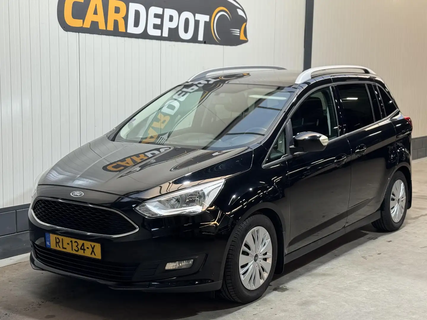 Ford Grand C-Max 1.0 Trend Super netjes.Nieuwe motor. Noir - 1
