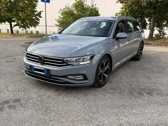 Volkswagen Passat Variant 2.0 tdi Business 150cv