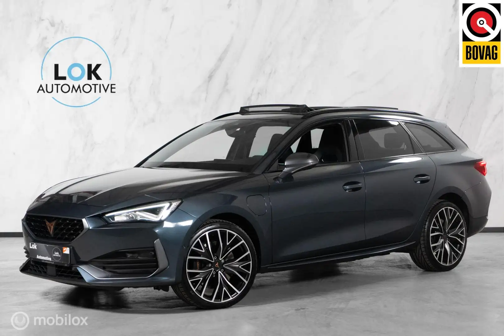 CUPRA Leon 1.4 e-Hybrid VZ Performance PANO|LED|CAMERA|SFEER| Grijs - 1