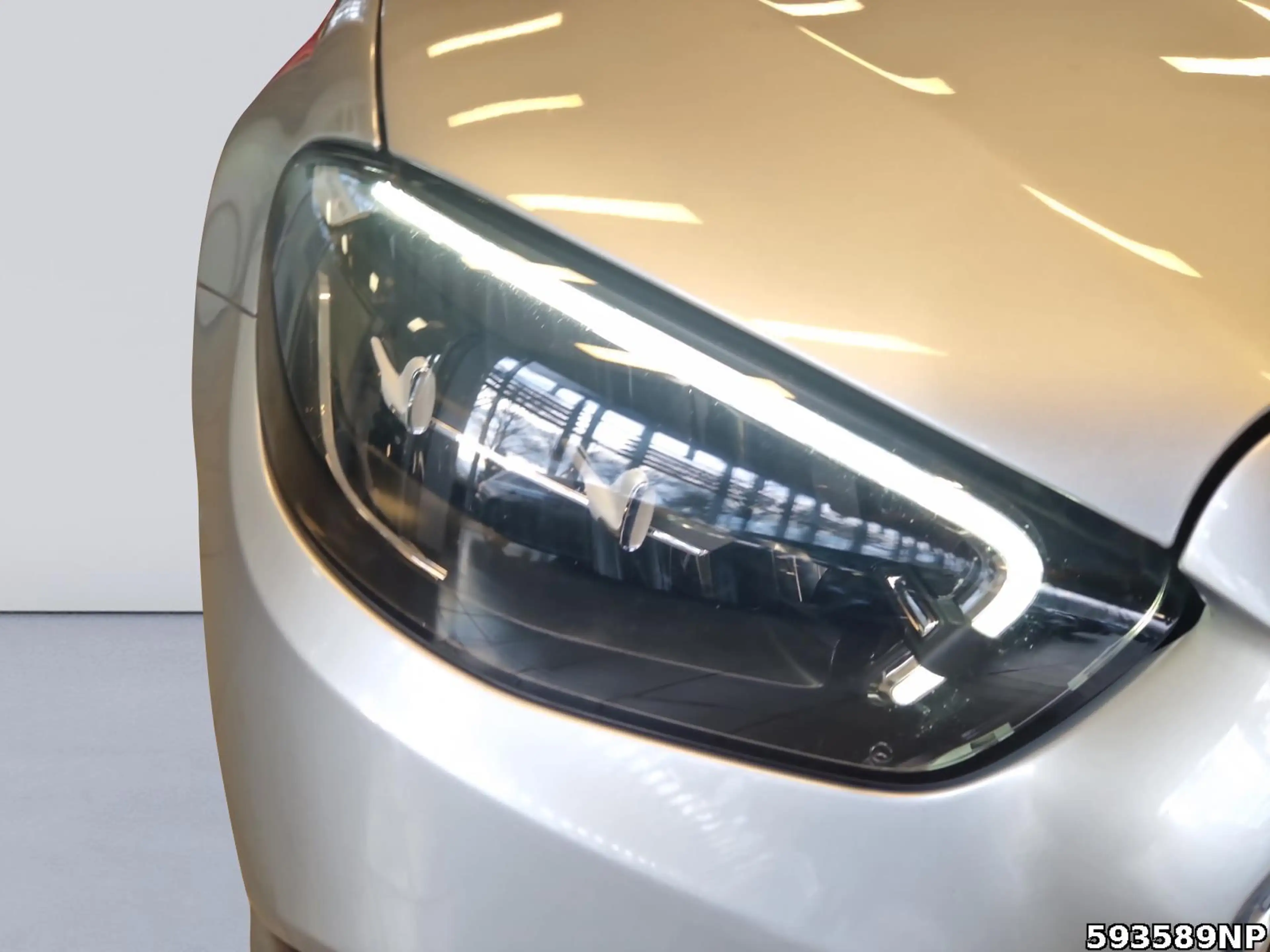 Mercedes-Benz E 450 4M Avantgarde 360° Distronic LED Ambiente — photo 14