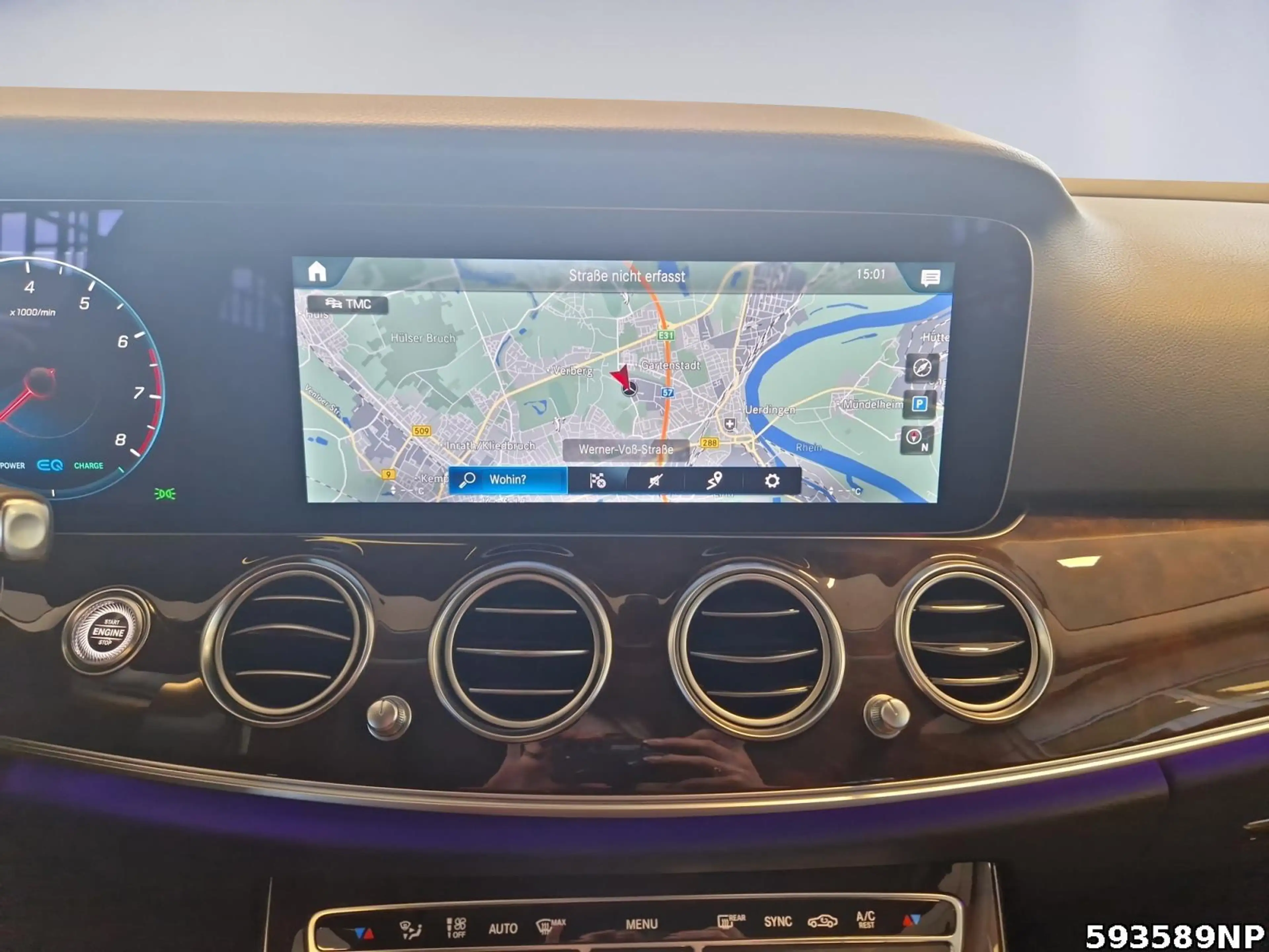 Mercedes-Benz E 450 4M Avantgarde 360° Distronic LED Ambiente — photo 12