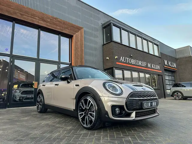 MINI Cooper S Clubman Mini 2.0 John Cooper Works F1 aut Rooftopgrey/Pano
