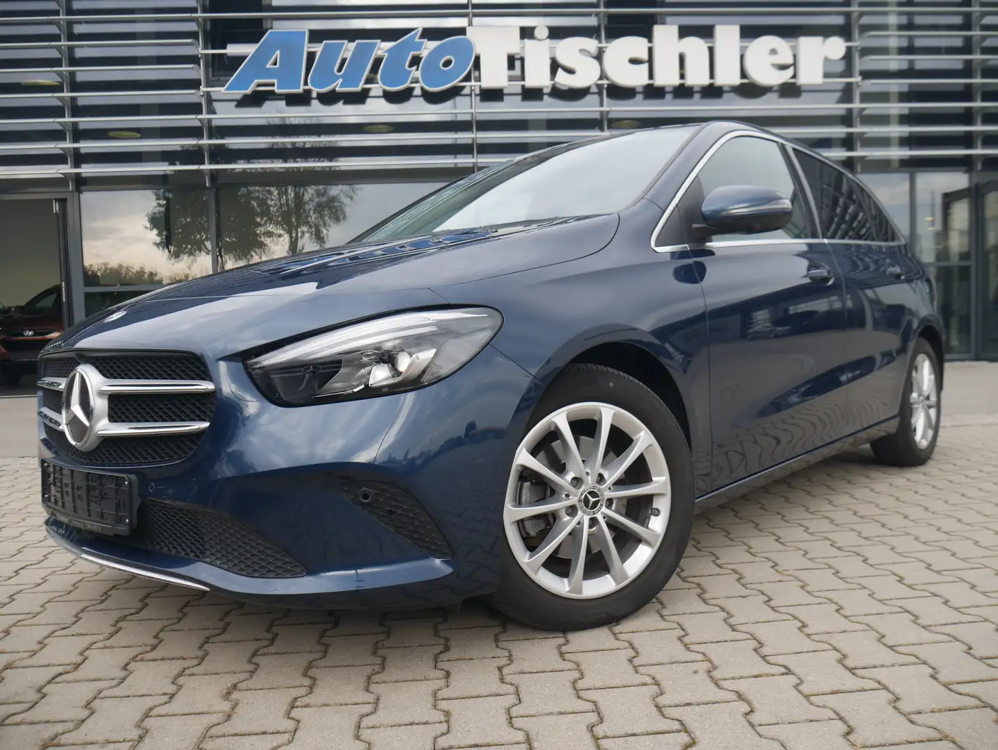 Mercedes-Benz B 200 Progressive LED NAVI-Premium DAB Kamera TWA Ambien Blau - 1