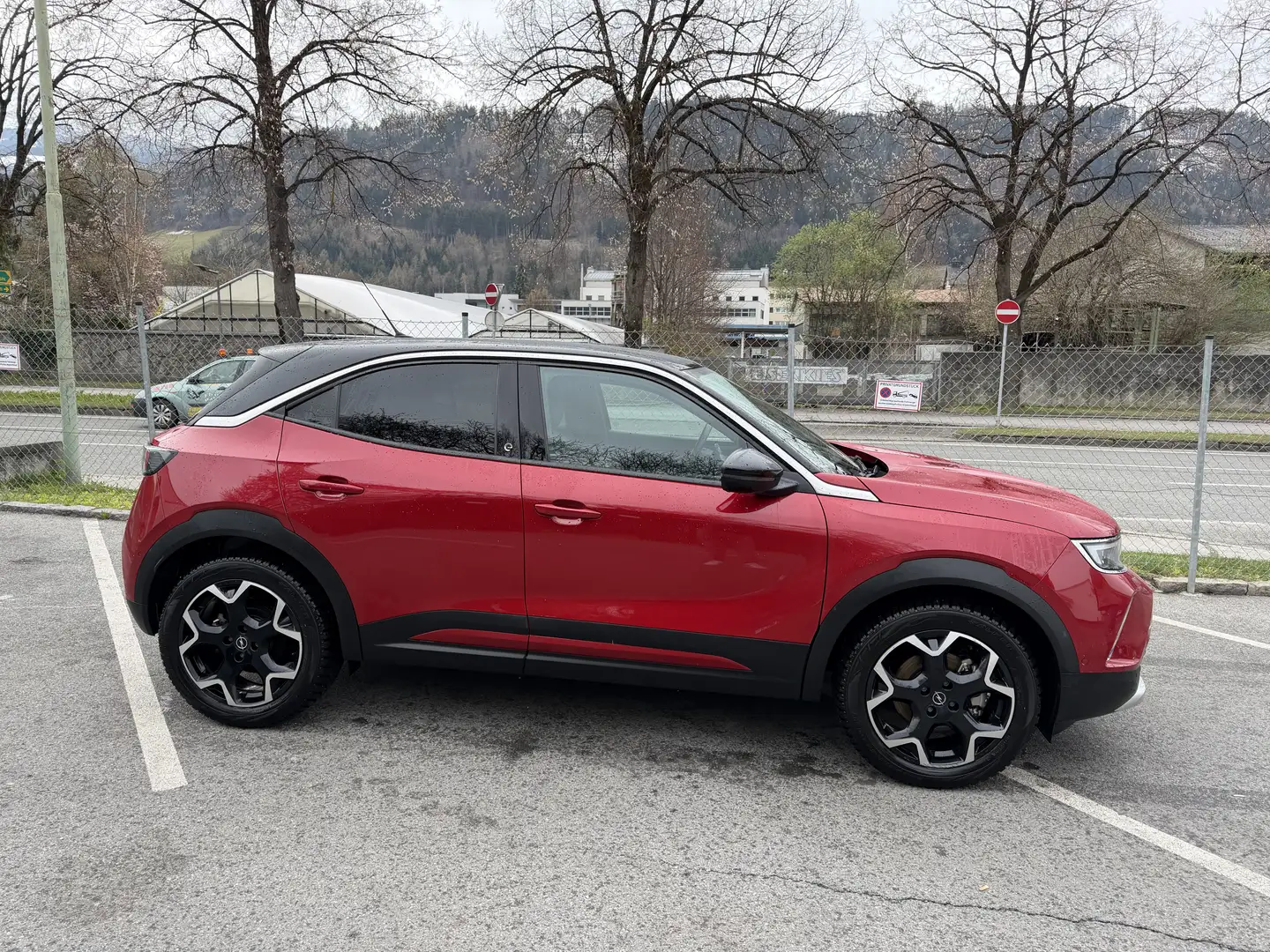 Opel Mokka-E Ultimate (136 PS) Rot - 1