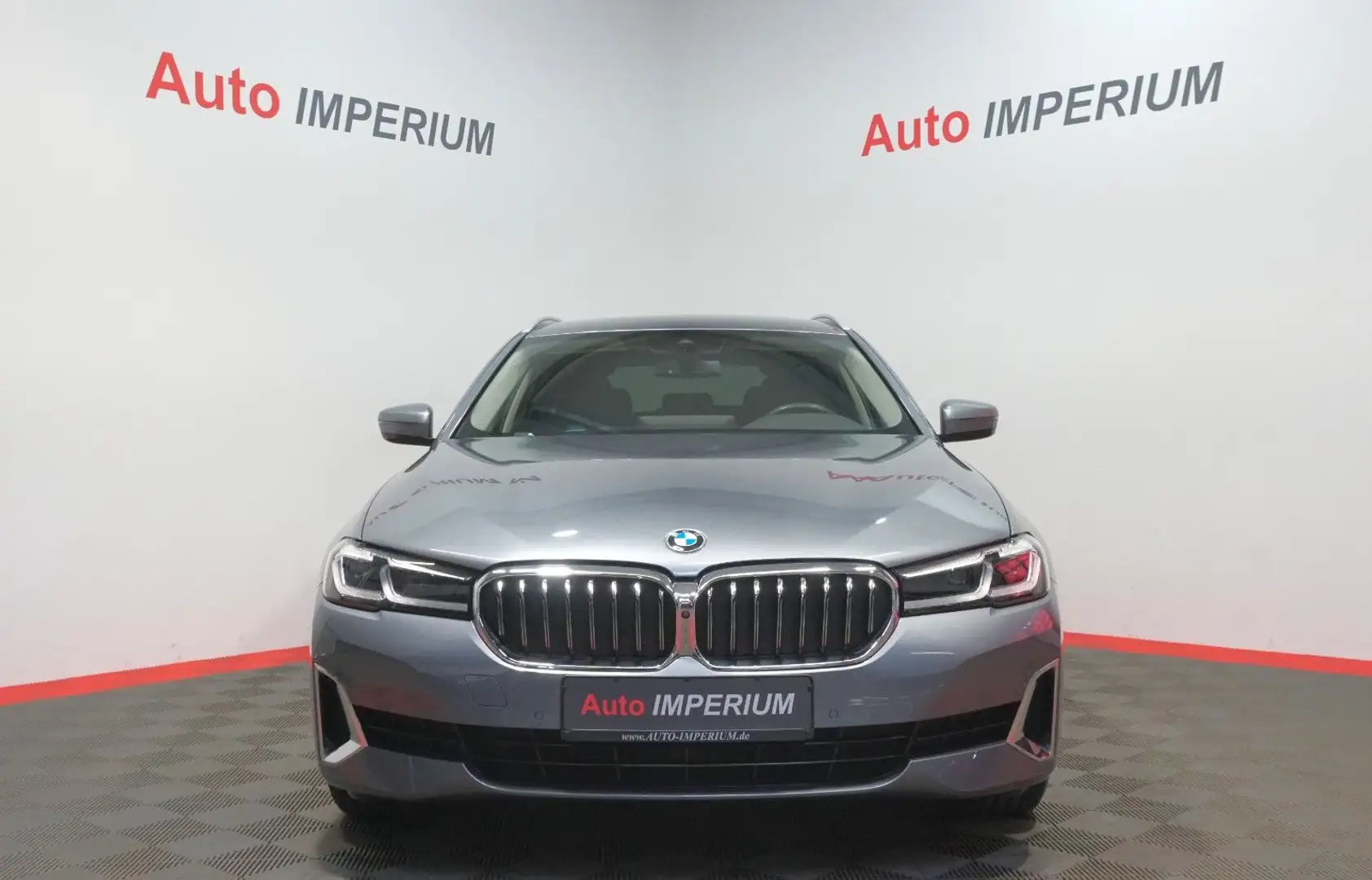 BMW 520 d xDrive Luxury Line Touring*LED*360°*Luft Blue - 2