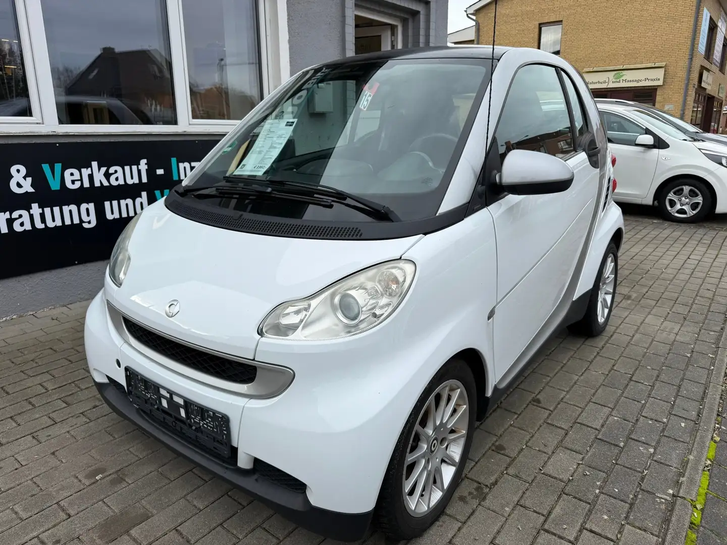 smart forTwo Micro Hybrid Drive 52kW passion Weiß - 2