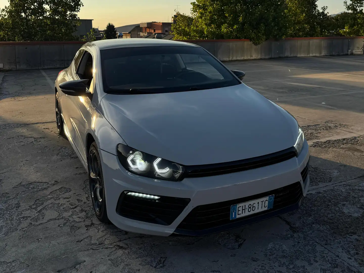 Volkswagen Scirocco Scirocco 2.0 tdi Plateado - 2
