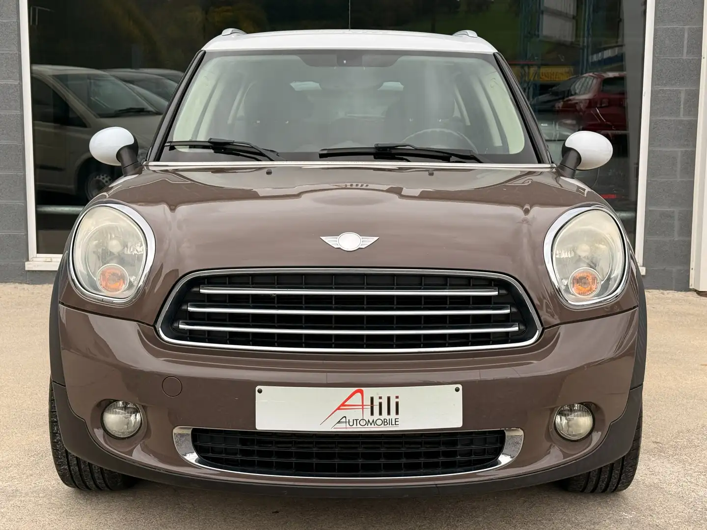 MINI Cooper D Countryman Mini Countryman 1.6 D Cooper*Airco*Radar De Recul* Brun - 2