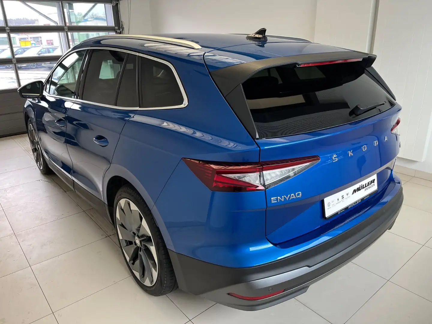 Skoda Enyaq 80 Suite NAVI/DCC/ACC/TEL/WÄRMEPUMPE Blau - 2