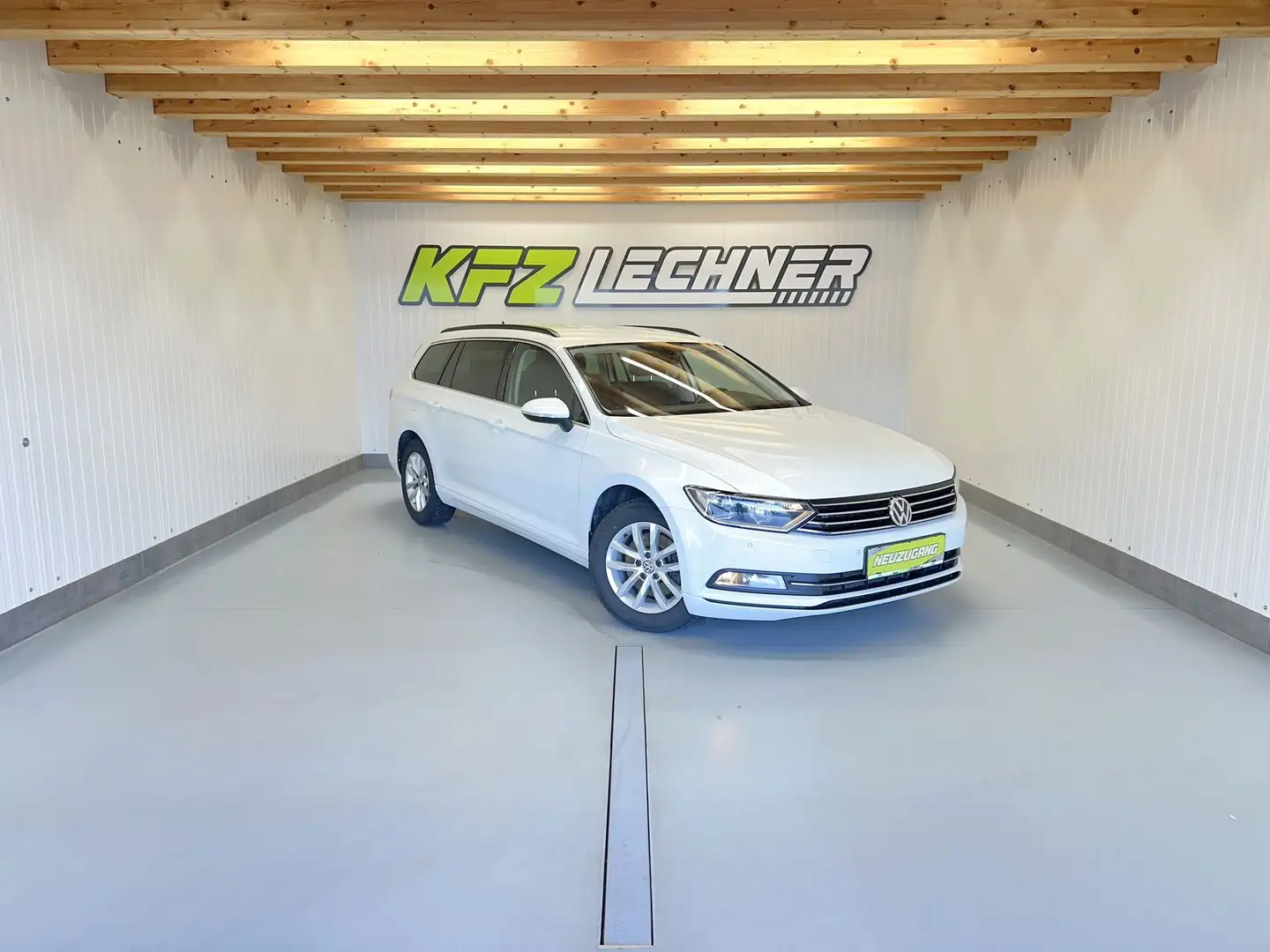 Volkswagen Passat Variant 2,0 TDI "AHK*NAVI*SITZH*ACC" Weiß - 1
