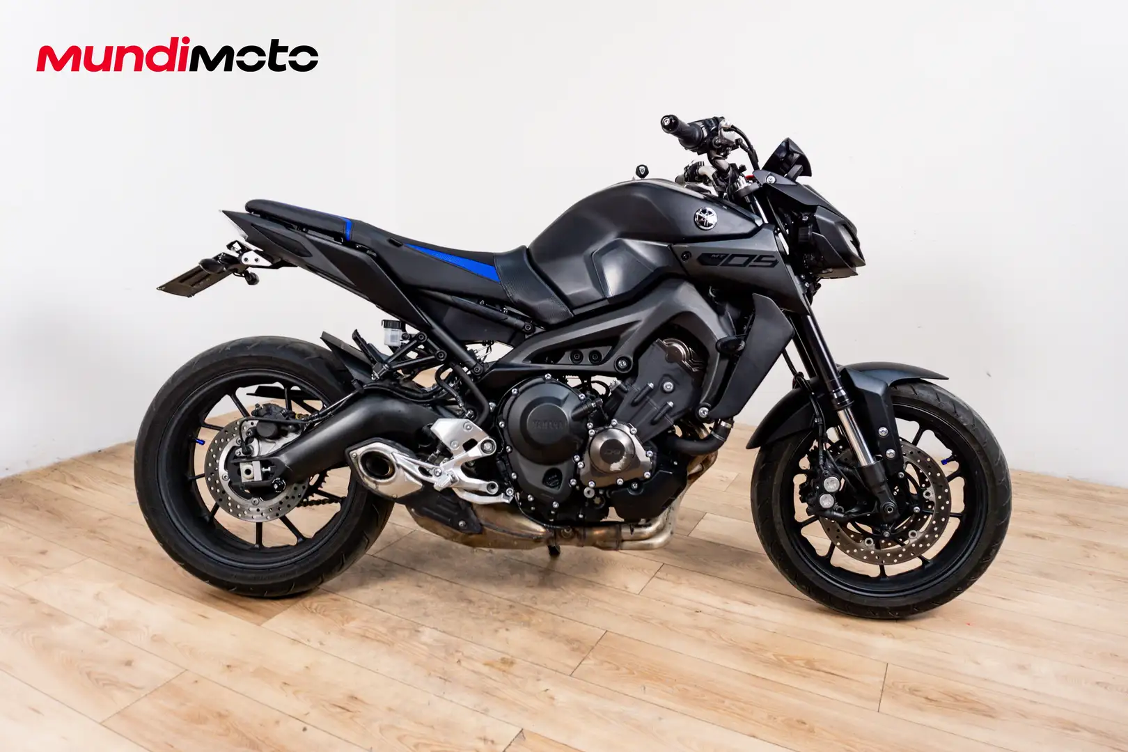 Yamaha MT-09 - 1