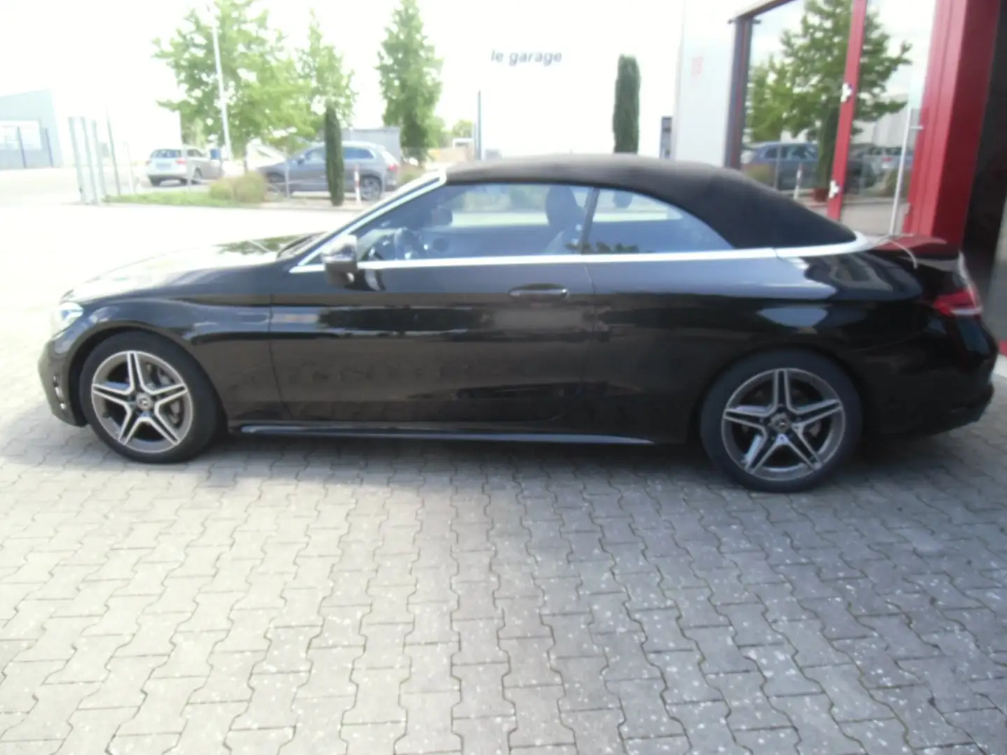 Mercedes-Benz C 200 Cabrio, 2. Hand, Comand, AMG LINE, erst 39.000 km Fekete - 2