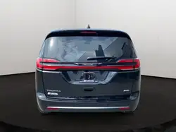 Chrysler Pacifica 2027