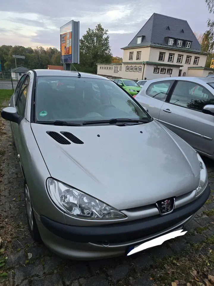 Peugeot 206