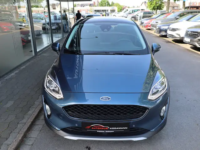 Ford Fiesta view 3