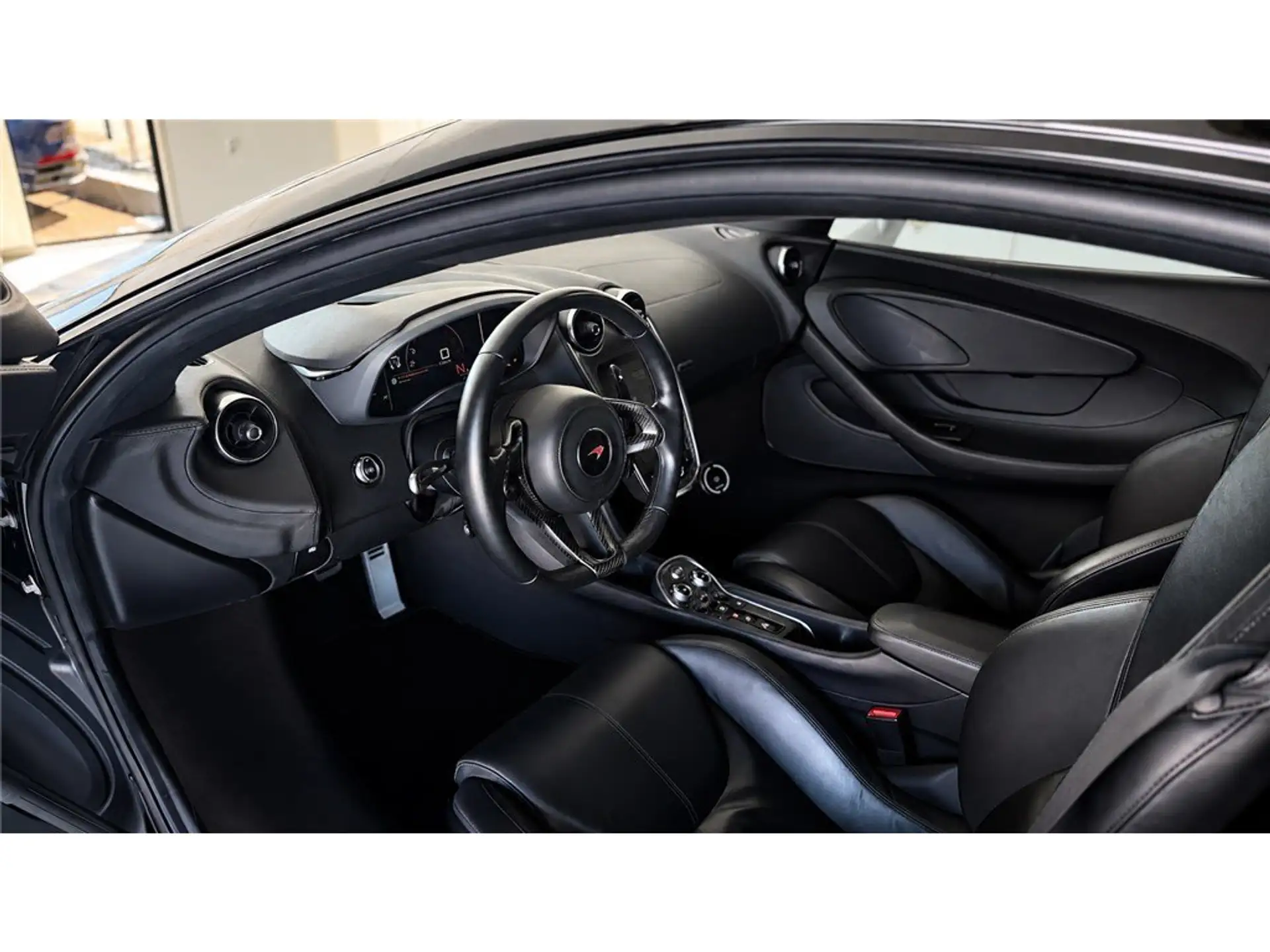 맥라렌 570S 570 Sport Coupe 2016 흰색 사진 7