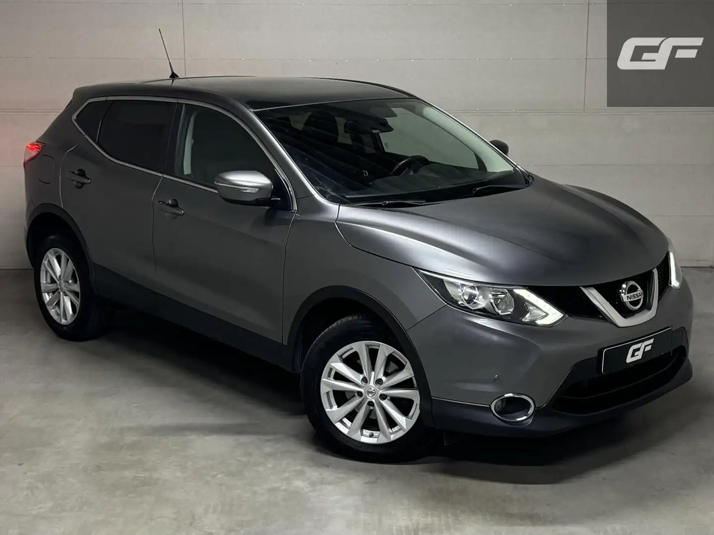 Nissan Qashqai 1.2 Editie Pano Cruise Navi Camera Trekh. NAP Grijs - 2