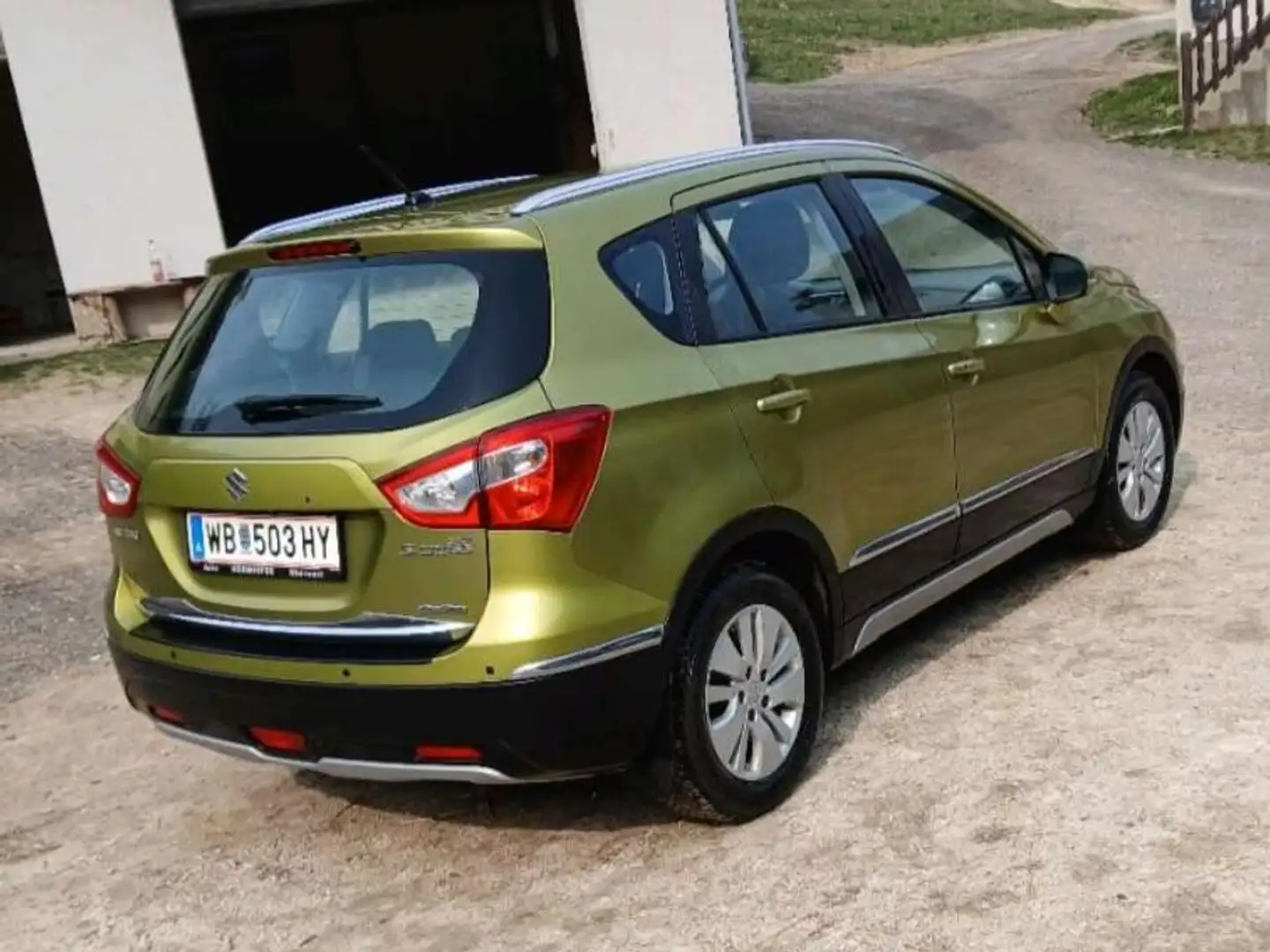 Suzuki SX4 S-Cross SX4 S-Cross 1,6 Allgrip shine shine Grün - 2