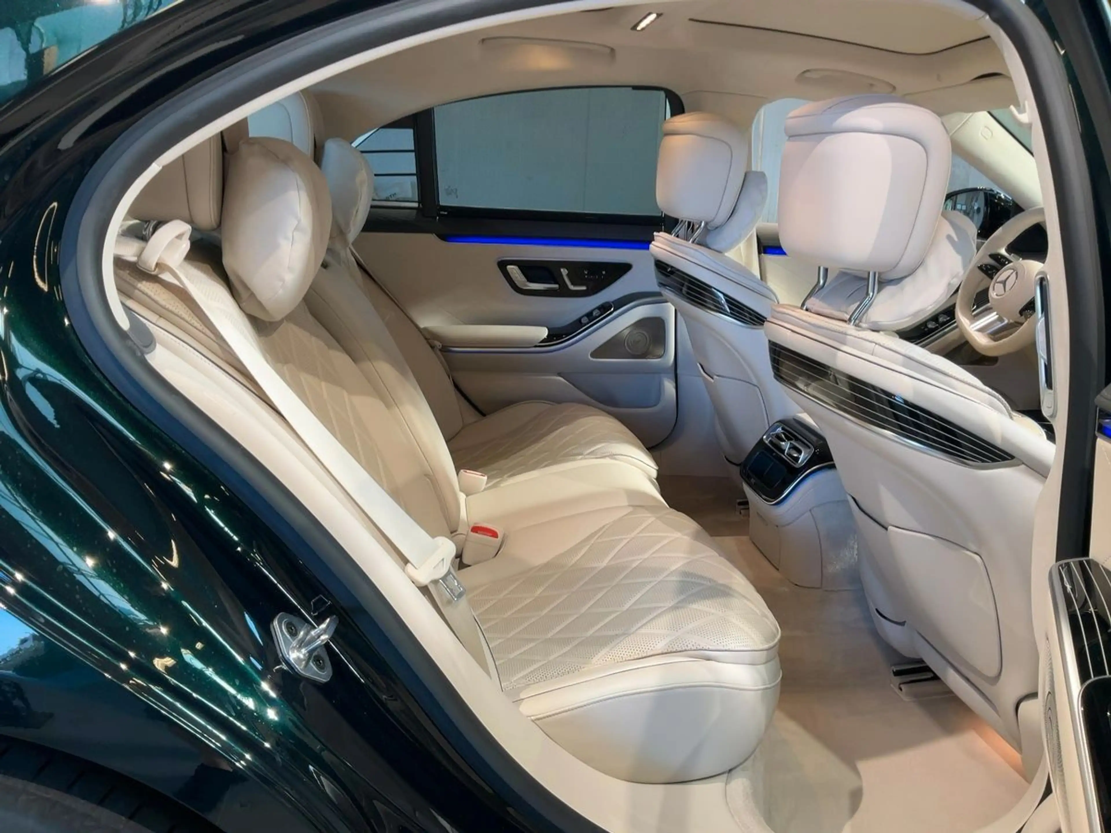 Mercedes-Benz S 400 d 4Matic AMG-Line*Designo*1.Hand*Exklusiv — photo 5
