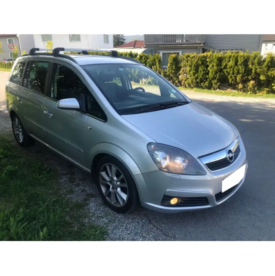Opel Zafira 2.0 DTI - 100 Fashion