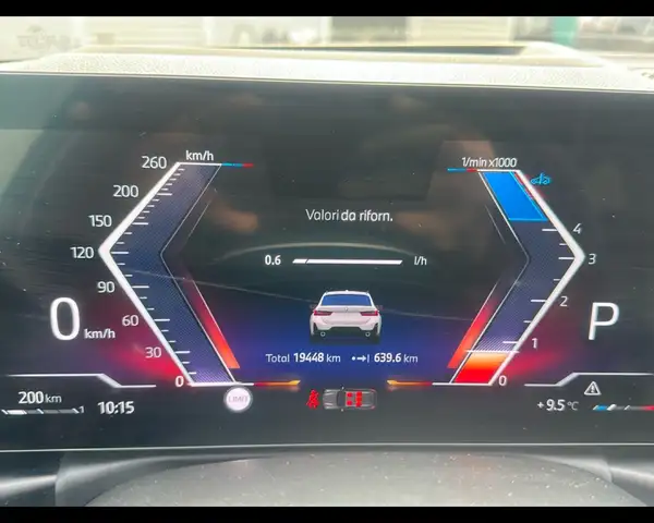BMW 3 Series view 15