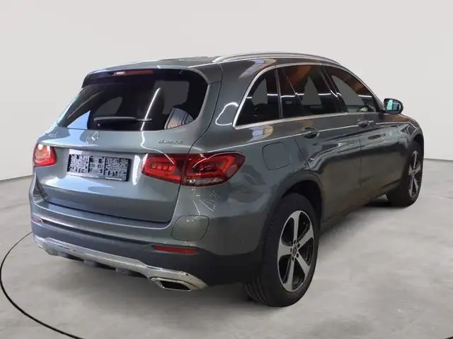 Mercedes-Benz GLC view 4