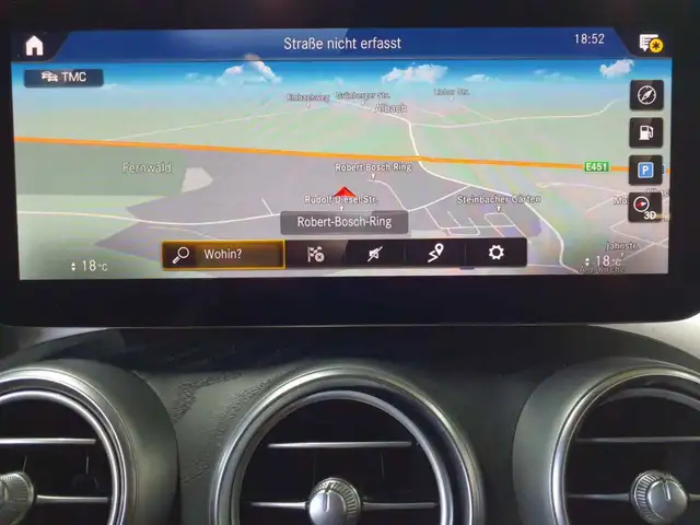 Mercedes-Benz GLC view 12