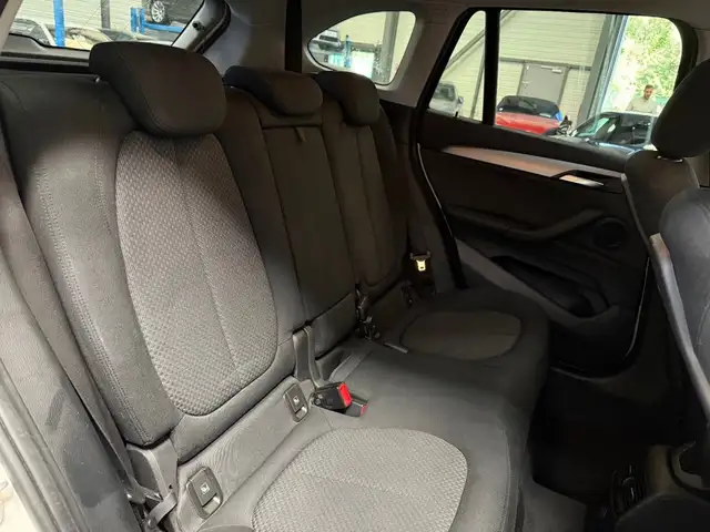 BMW X1 view 11