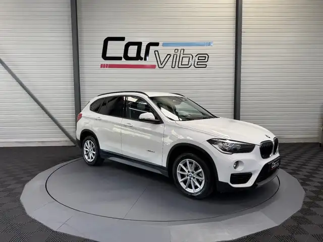 BMW X1 main image
