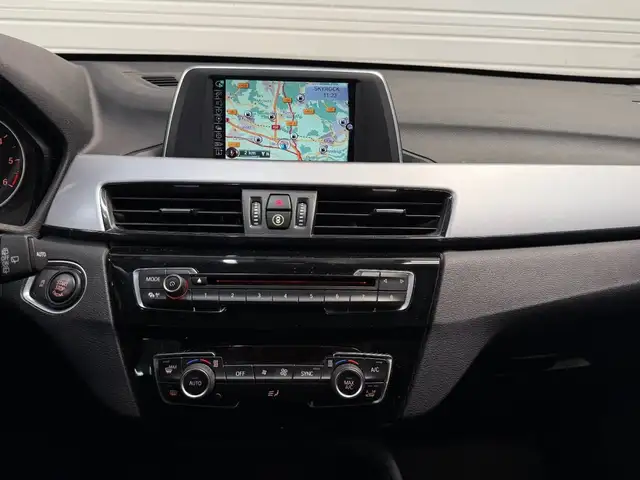 BMW X1 view 16